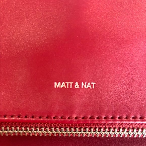 Matt & Nat Red Minimalist Backpack with Top Handle Vegan Leather Side Pocket - Picture 2 of 11